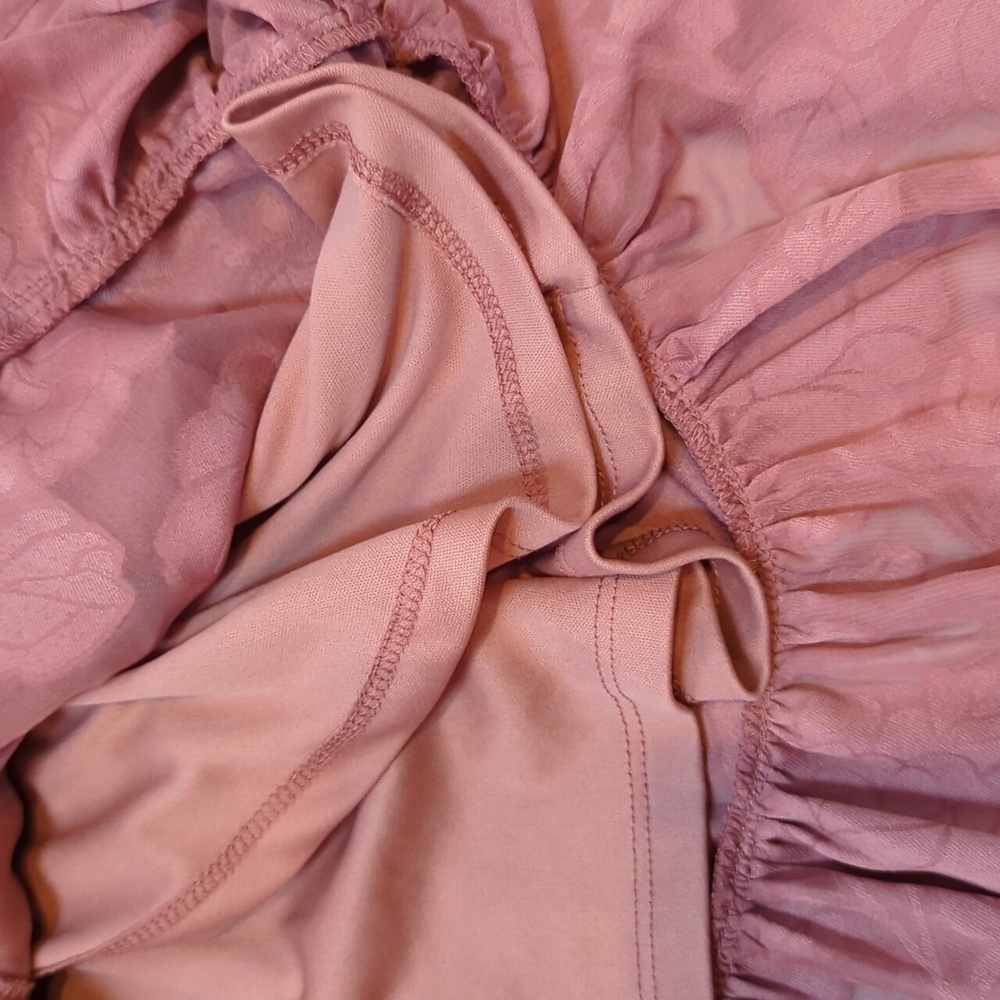 Lulu's , Blissfully,floral jacquard Rusty Rose,Wrap Dress.Small - Picture 8 of 12